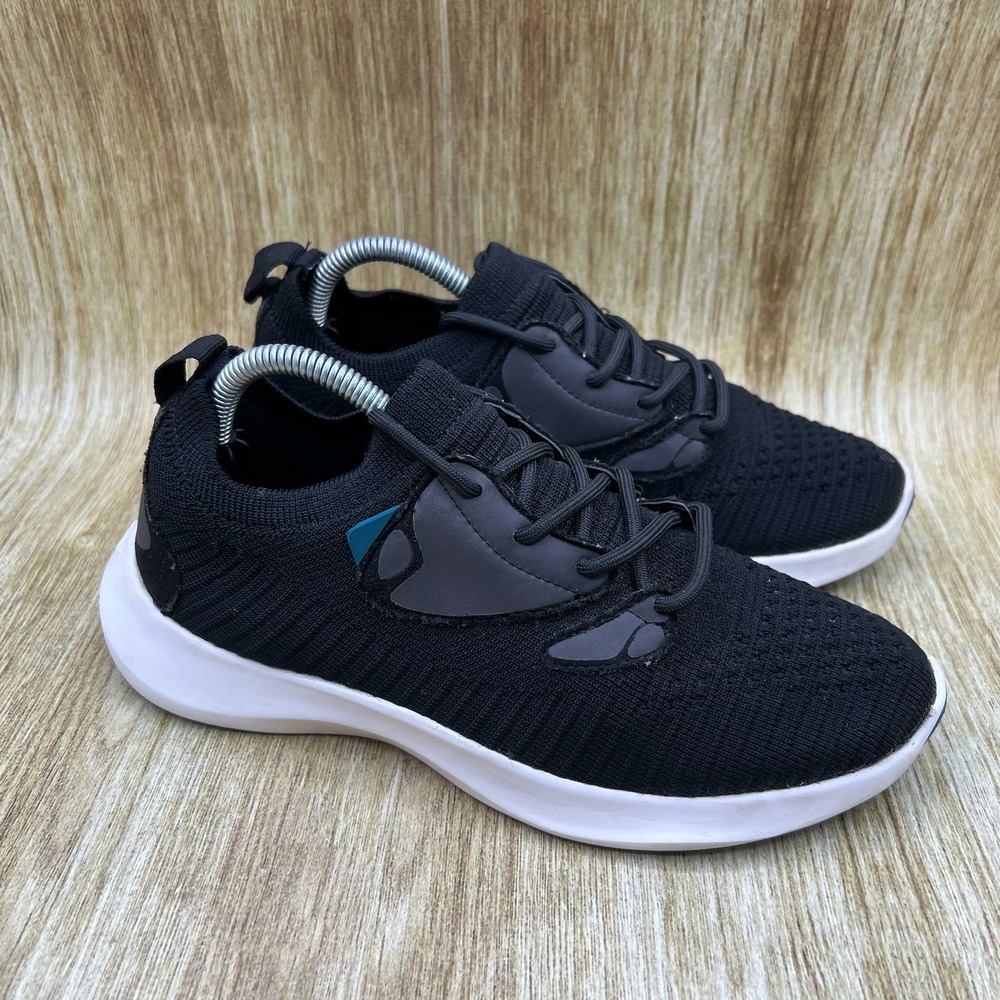Vessi Everyday Move Sneakers Women's Size 6 Black Waterproof Knit Shoes